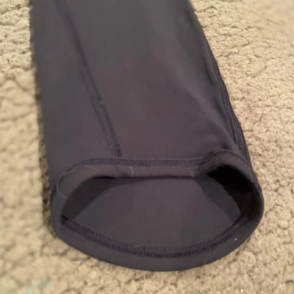 Athleta Navy Yoga  Capris Size Small